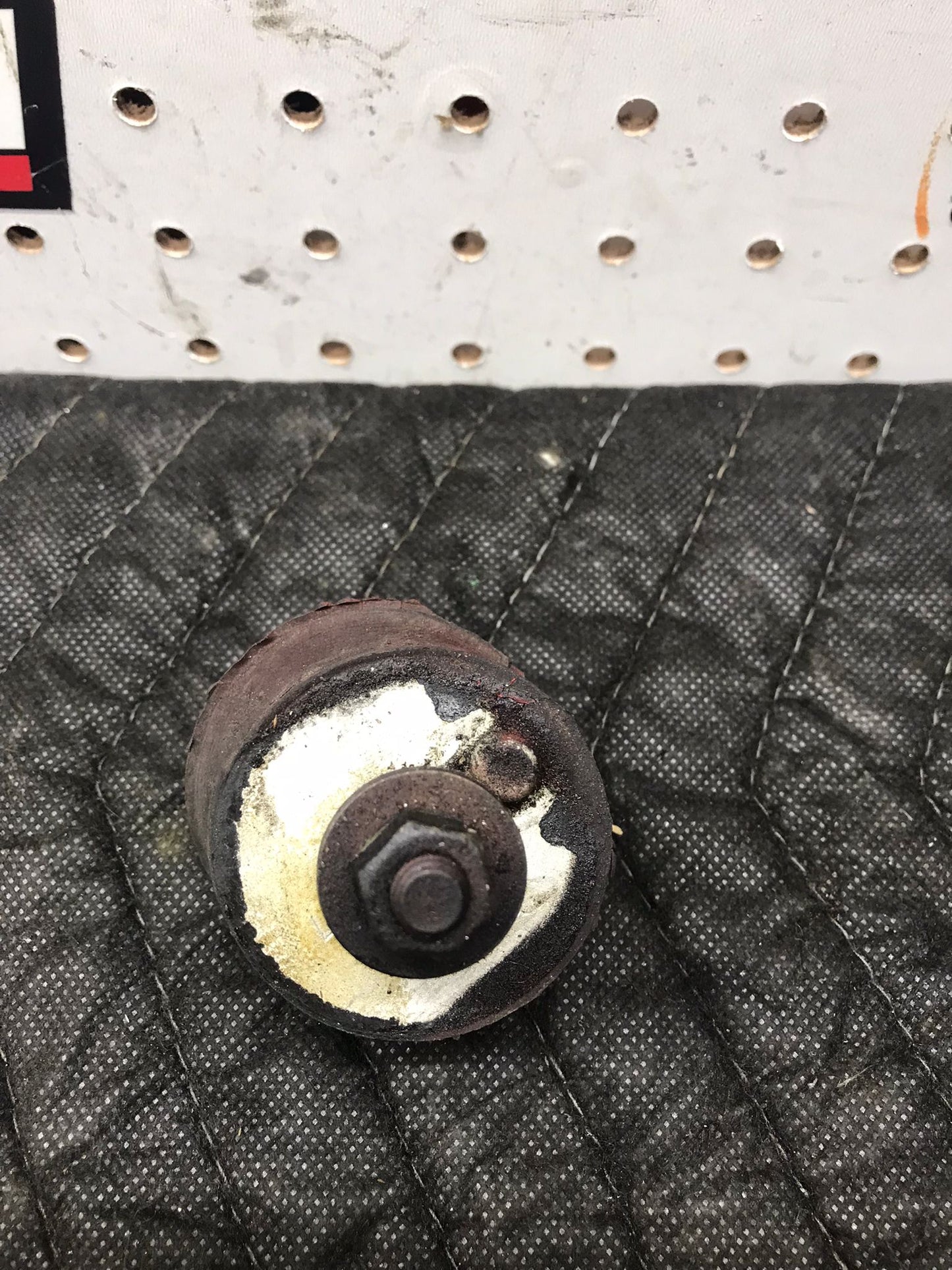 TRANSMISSION MOUNT AUTOMATIC SKU 1345