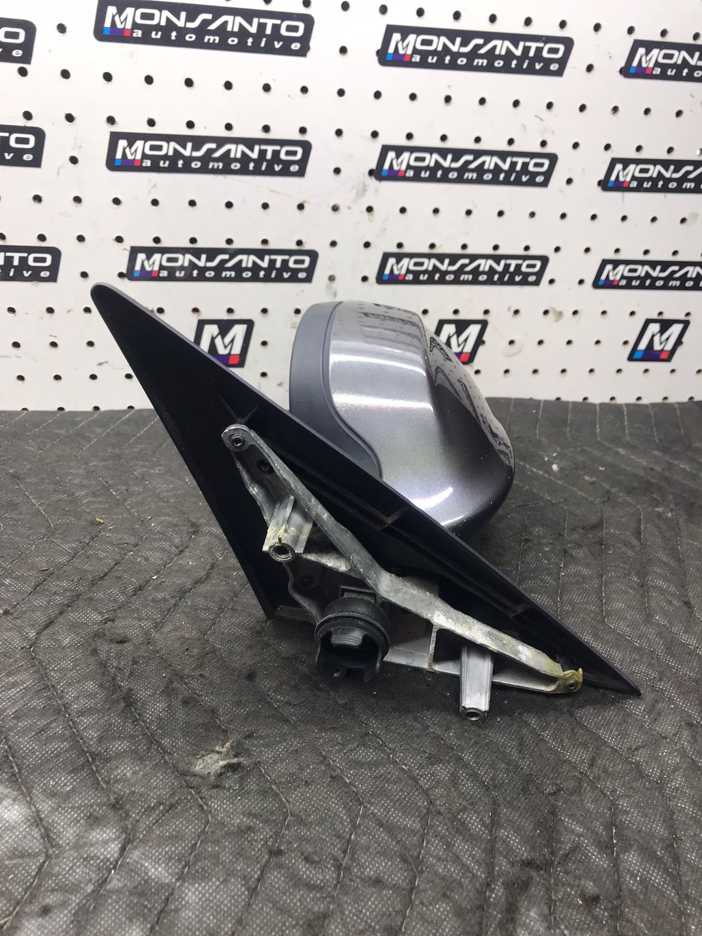 2006-2012 BMW 328I 330I 335I E90 FRONT LEFT DRIVER DOOR SIDE VIEW MIRROR OEM SKU 1347