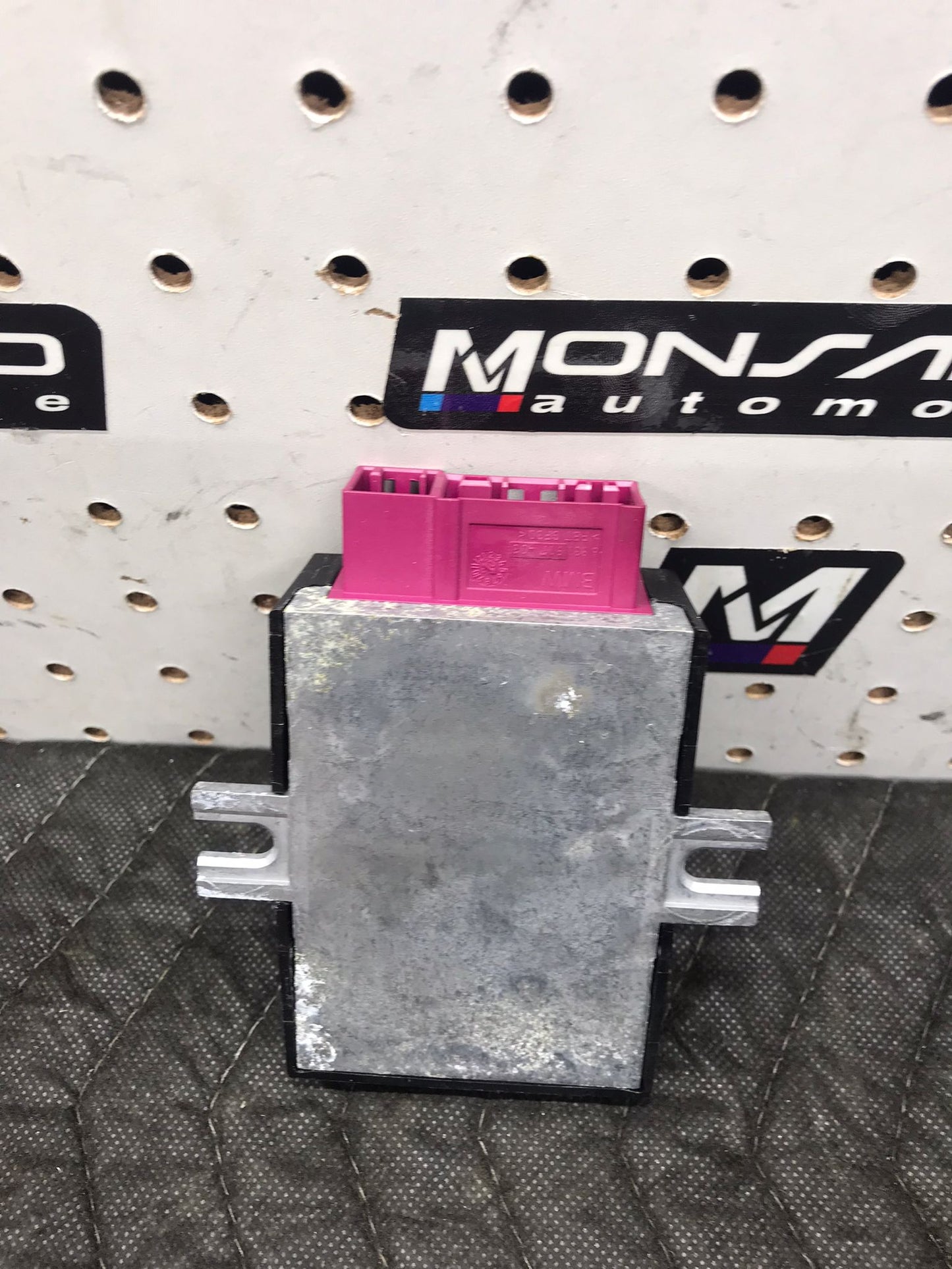 07-10 BMW E92 135I 328I 330I 335I 535I FUEL PUMP CONTROL MODULE UNIT SKU 1348