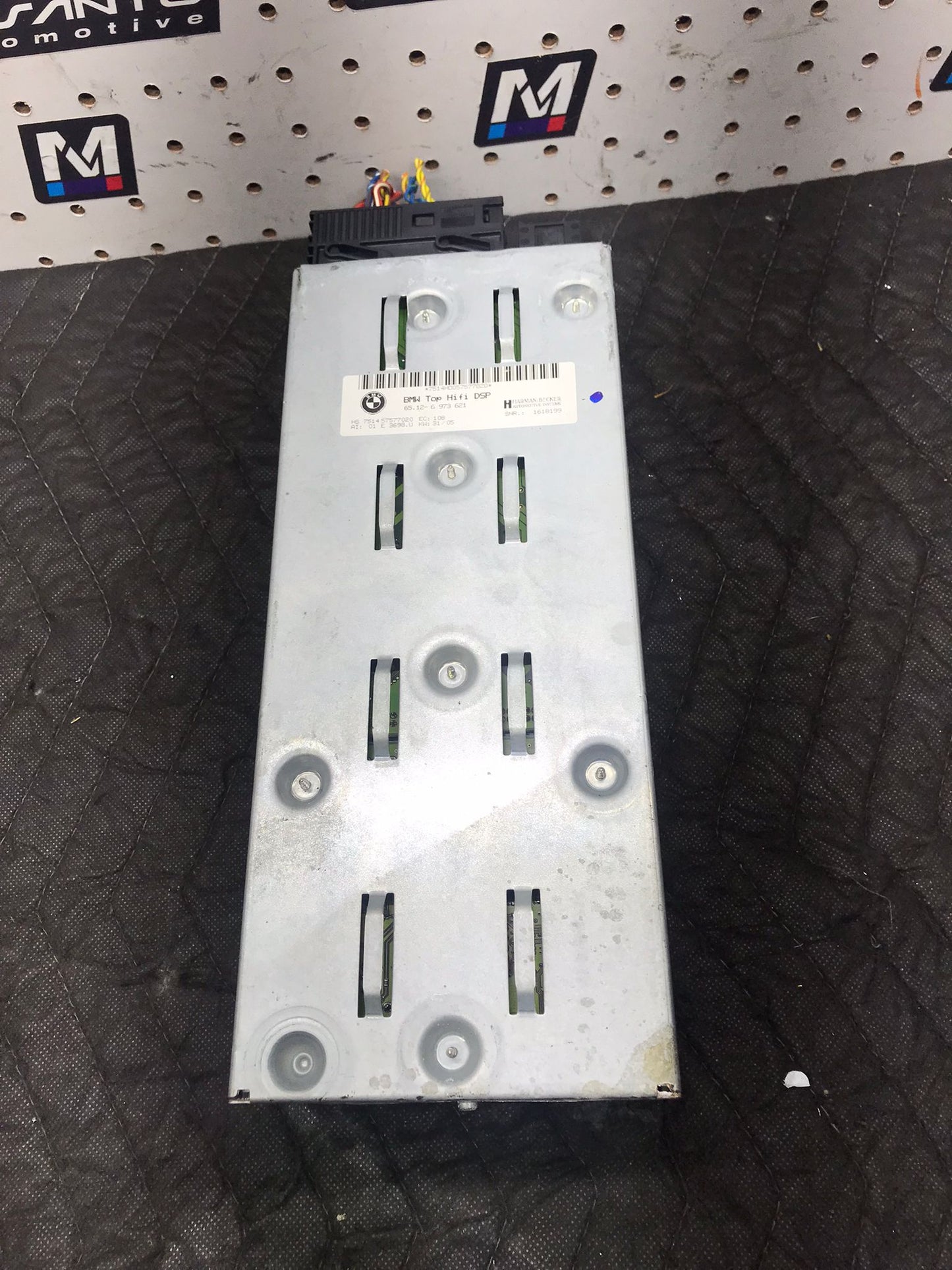 BMW E90 E92 E60 E63 OEM LOGIC HARMAN BECKER TOP HIFI DSP AMP AMPLIFIER SKU 1350