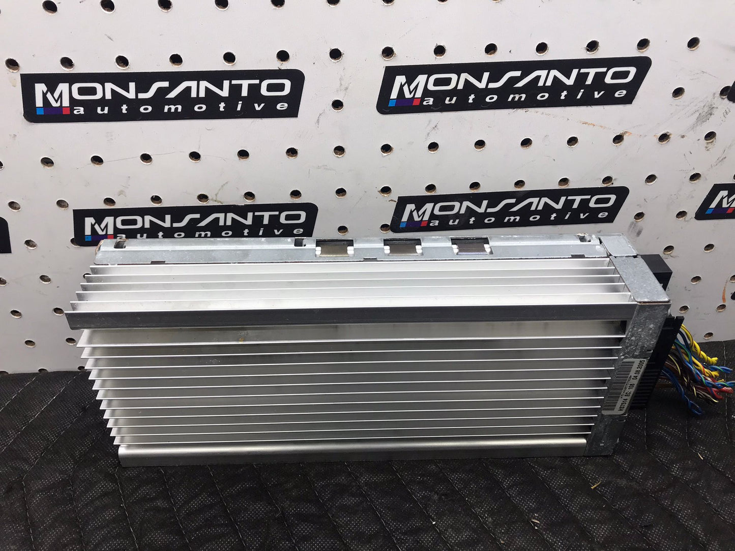 BMW E90 E92 E60 E63 OEM LOGIC HARMAN BECKER TOP HIFI DSP AMP AMPLIFIER SKU 1350