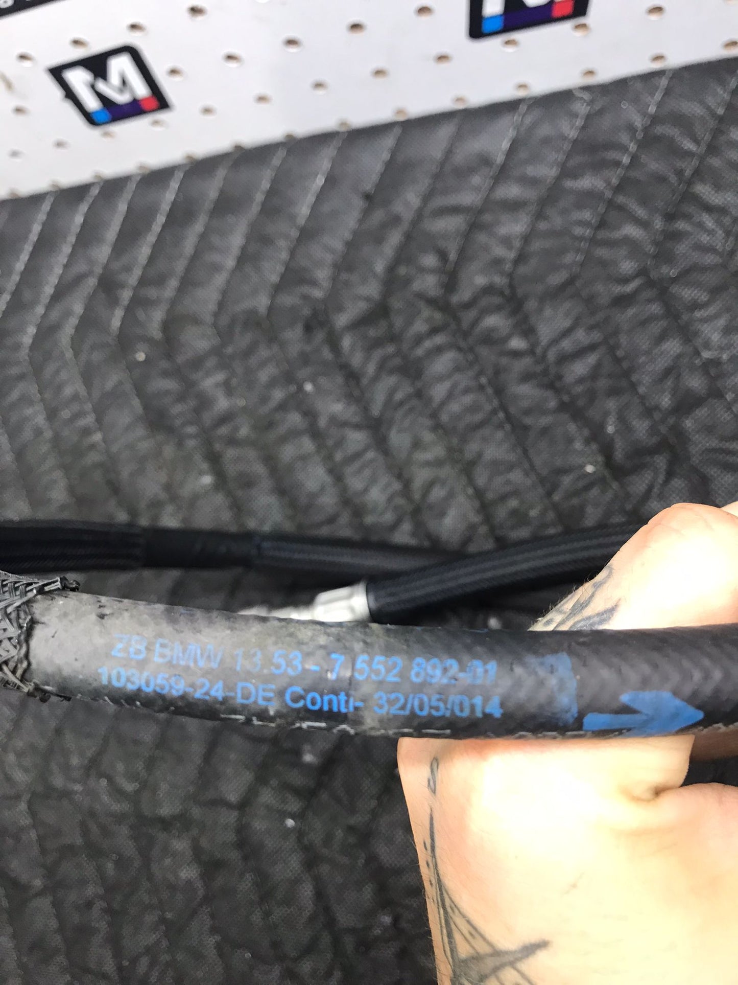 2011-2012 BMW X3 F25 N52 3.0L ENGINE FUEL RAIL PRESSURE FLEX PIPE HOSE SKU 1351