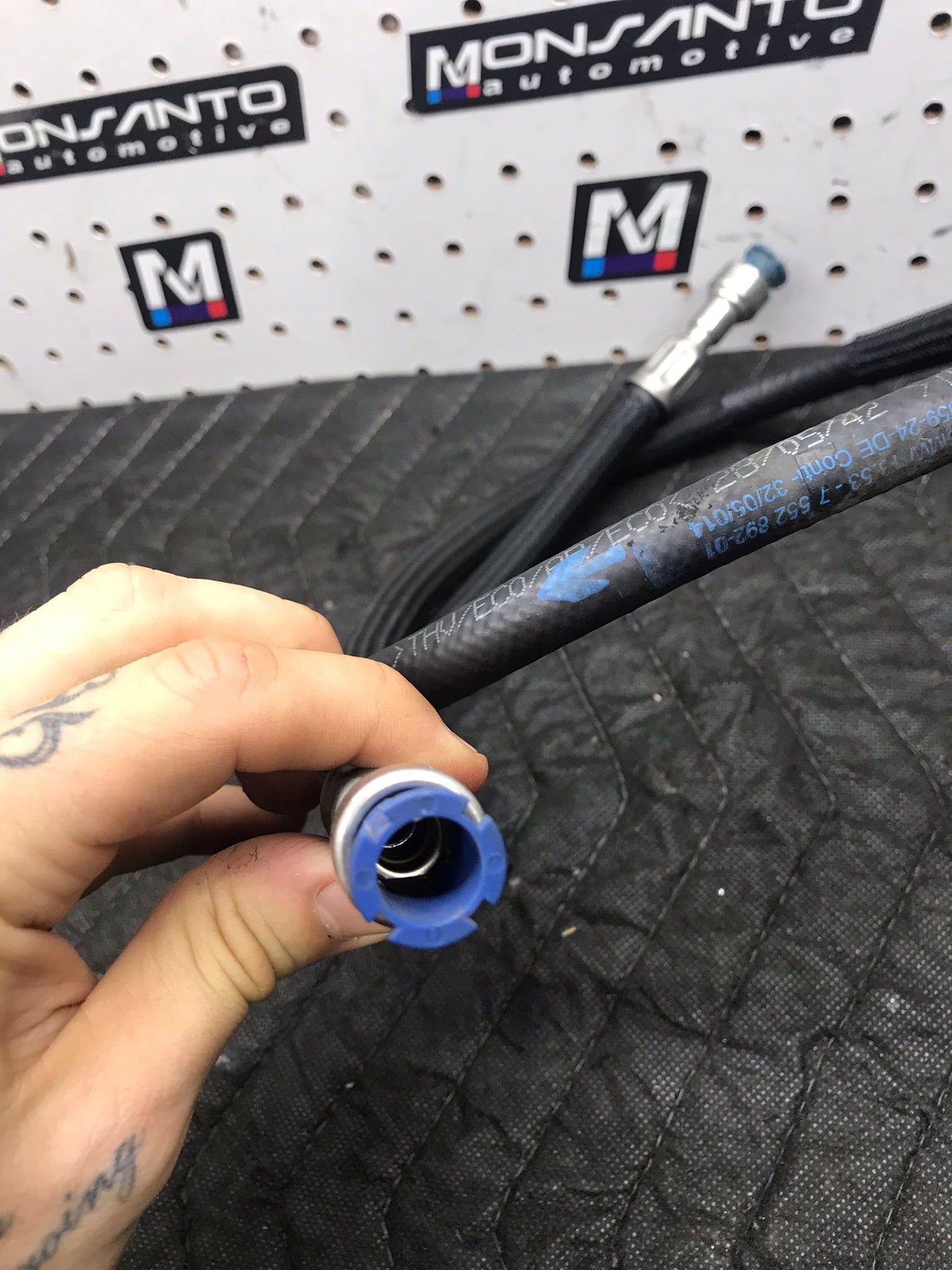 2011-2012 BMW X3 F25 N52 3.0L ENGINE FUEL RAIL PRESSURE FLEX PIPE HOSE SKU 1351