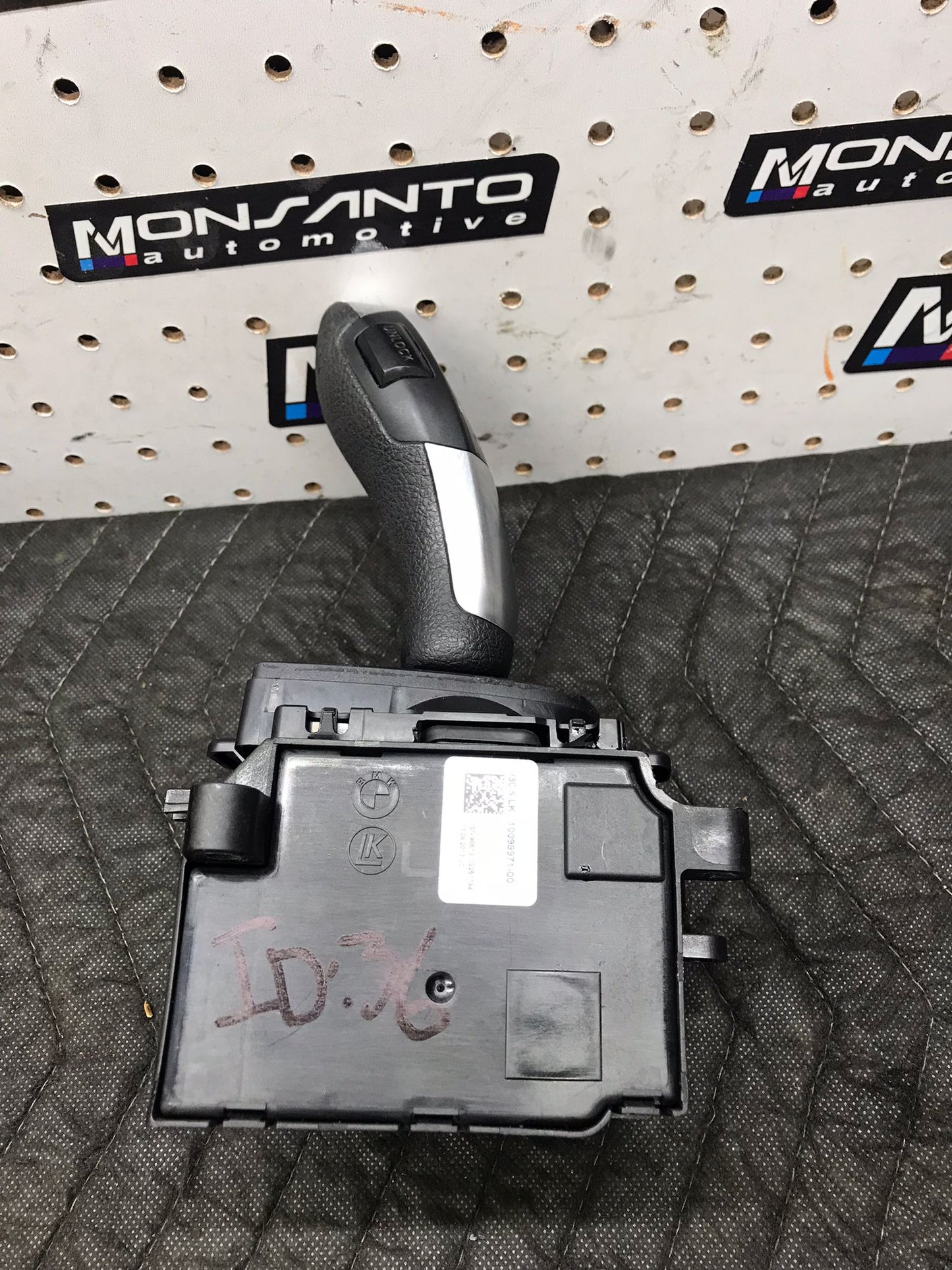 OEM TRANSMISSION SHIFTER GEAR SELECTOR BMW F20 F22 F30 F31 F34 F32 F33 SKU 1369