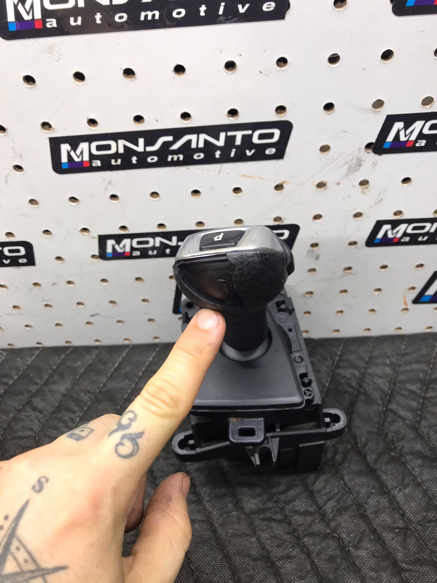 OEM TRANSMISSION SHIFTER GEAR SELECTOR BMW F20 F22 F30 F31 F34 F32 F33 SKU 1369