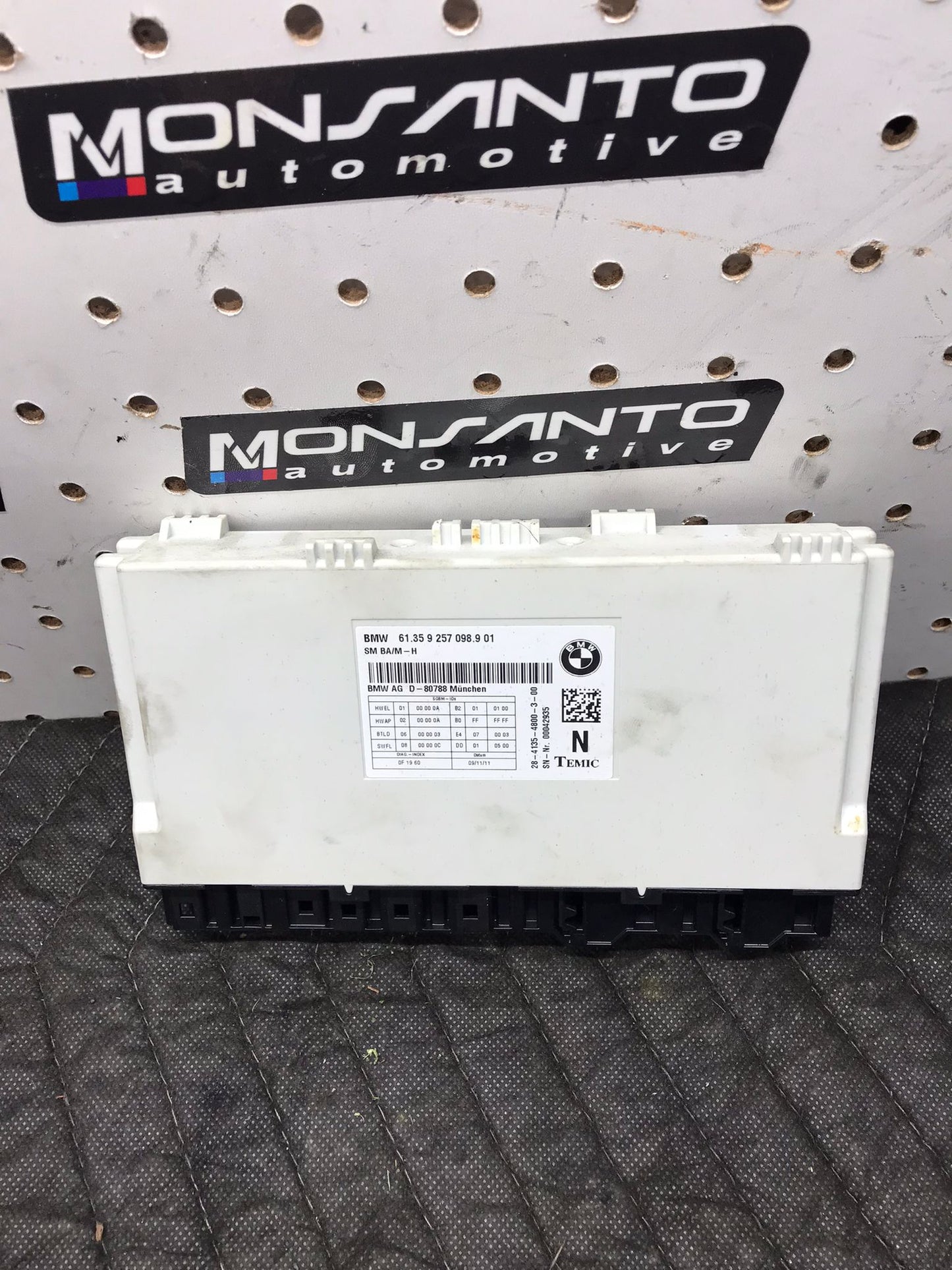 FRONT SEAT CONTROL MODULE 2012 BMW X 1 2 3 5 F10 F11 F20 F21 F22 F30 F31 SKU 1381