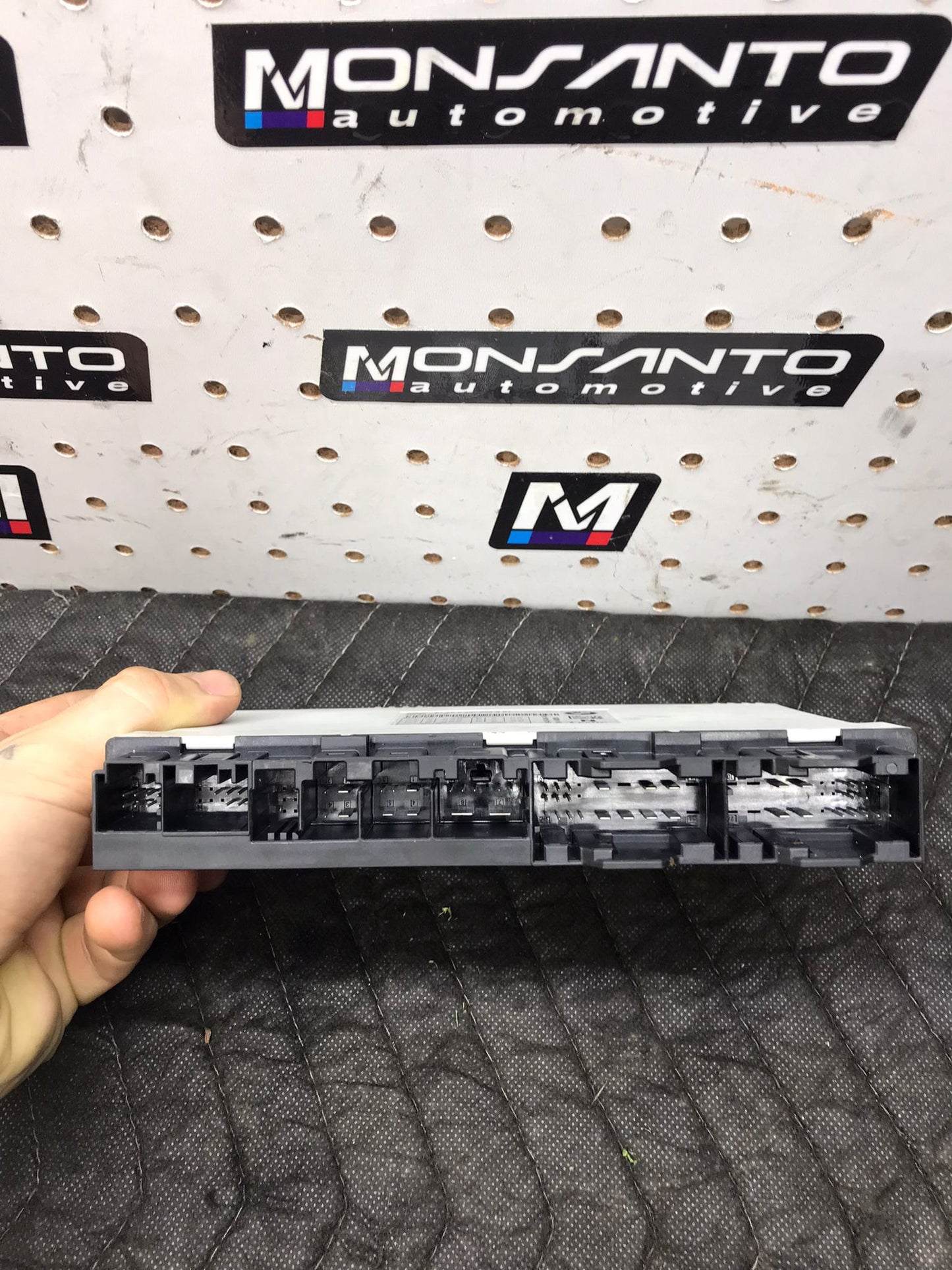 FRONT SEAT CONTROL MODULE 2012 BMW X 1 2 3 5 F10 F11 F20 F21 F22 F30 F31 SKU 1381