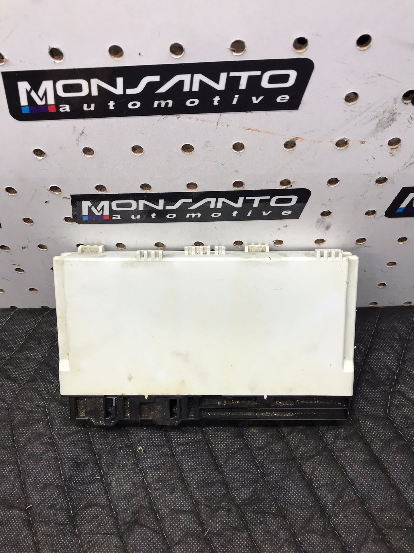 FRONT SEAT CONTROL MODULE 2012 BMW X 1 2 3 5 F10 F11 F20 F21 F22 F30 F31 SKU 1380