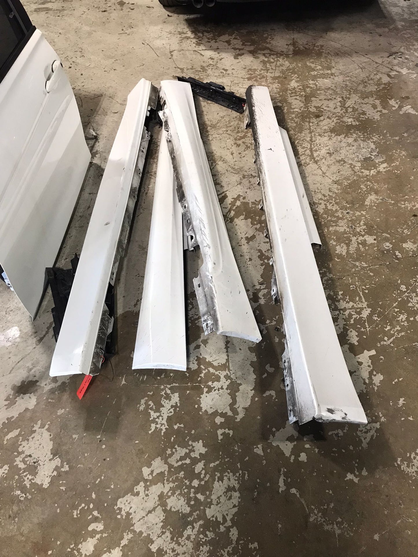 2012-2015 BMW 320I F30 SET 4 SIDE ROCKER PANEL SIDE SKIRT OEM WHITE SKU 1585