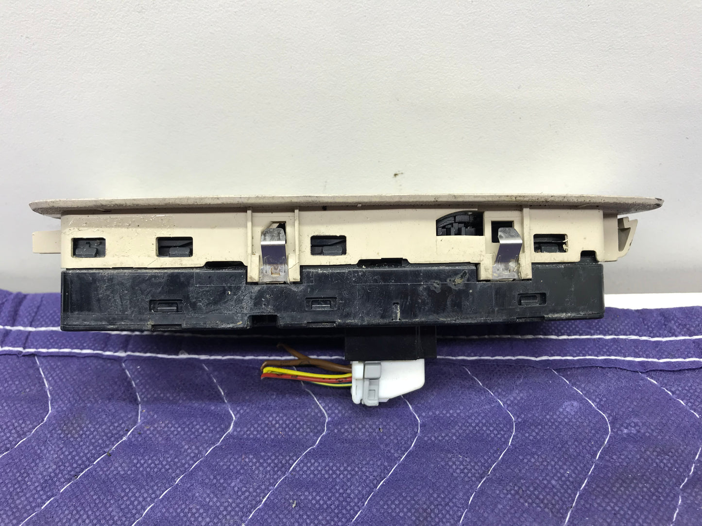 2011-2018 F30 LEFT DRIVER DOOR MASTER POWER WINDOW SWITCH SKU 106