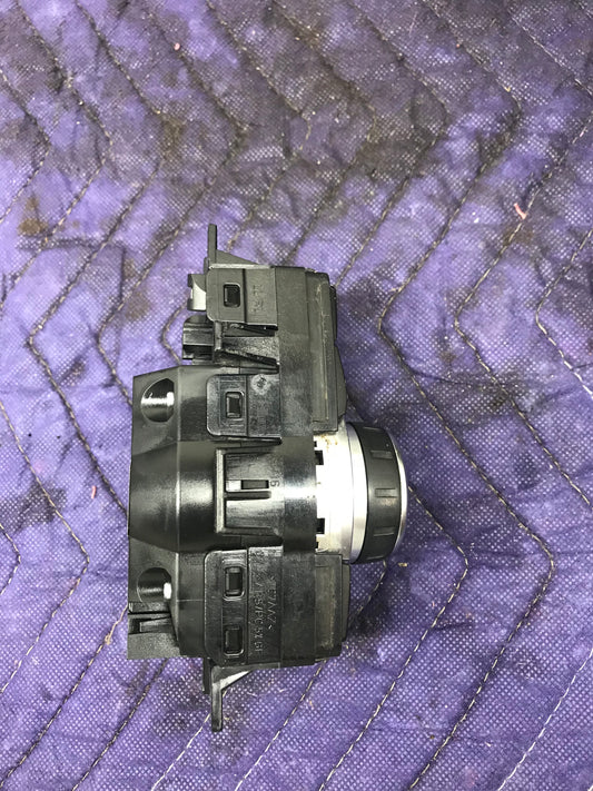 BMW E60 E9X E84 CIC I DRIVE CONTROLLER  SKU 387