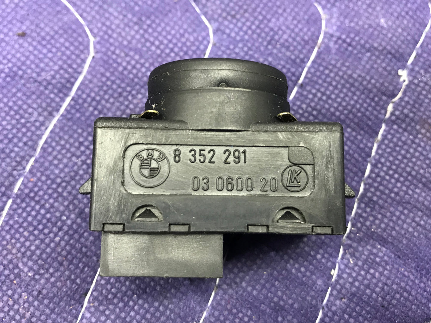 2012-2018 F30 DRIVER FRONT SEAT LUMBAR SWITCH SKU 114