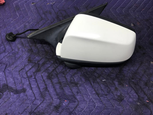 BMW E60 FRONT LEFT SIDE VIEW MIRROR POWER OEM  SKU 372