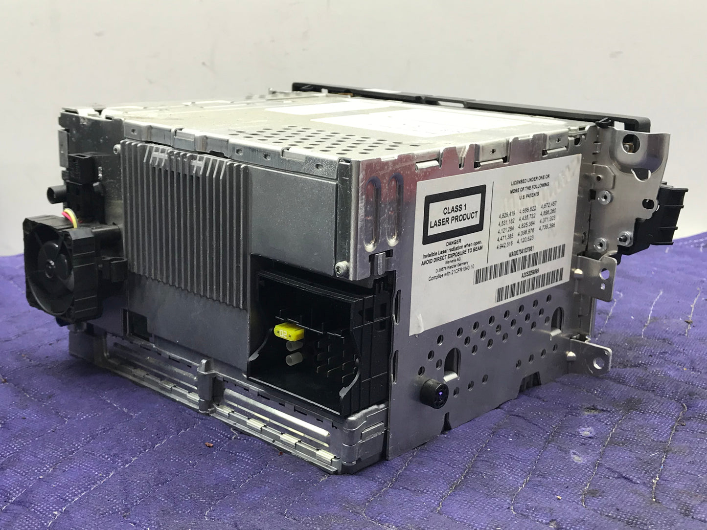 E9X CCC CD AM/FM RADIO NAVIGATION GPS SKU 276