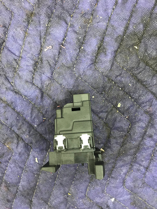 E90 IGNITION STARTER SWITCH OEM SKU 359