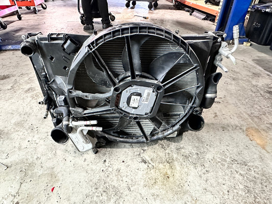 E92 E93 335I N54 MAIN RADIATOR COOLING ASSEMBLY SET AUT SKU 318