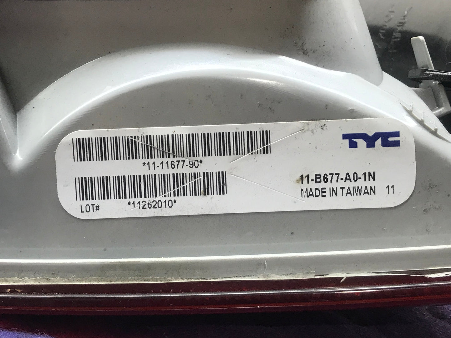 2009-2011 E90 REAR RIGHT SIDE TAILLIGHT NOTE FAIL SKU 222