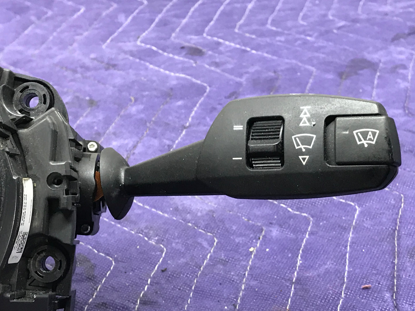 2004-2013 E9X SWITCH MULTIFUNCTION UNIT STEERING COLUMN  SKU 208