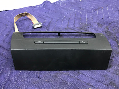 E9X CENTER CONSOLE HEATED SEATS SWITCH W/TRIM SKU 285