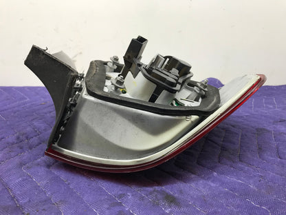 2009-2011 E90 REAR RIGHT SIDE TAILLIGHT NOTE FAIL SKU 222