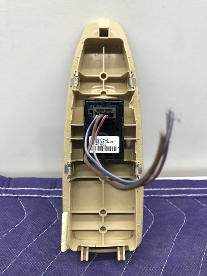 2012-2018 F30 FRONT RIGHT SIDE DOOR WINDOW SWITCH W/ TRIM PRE LCI SKU 113