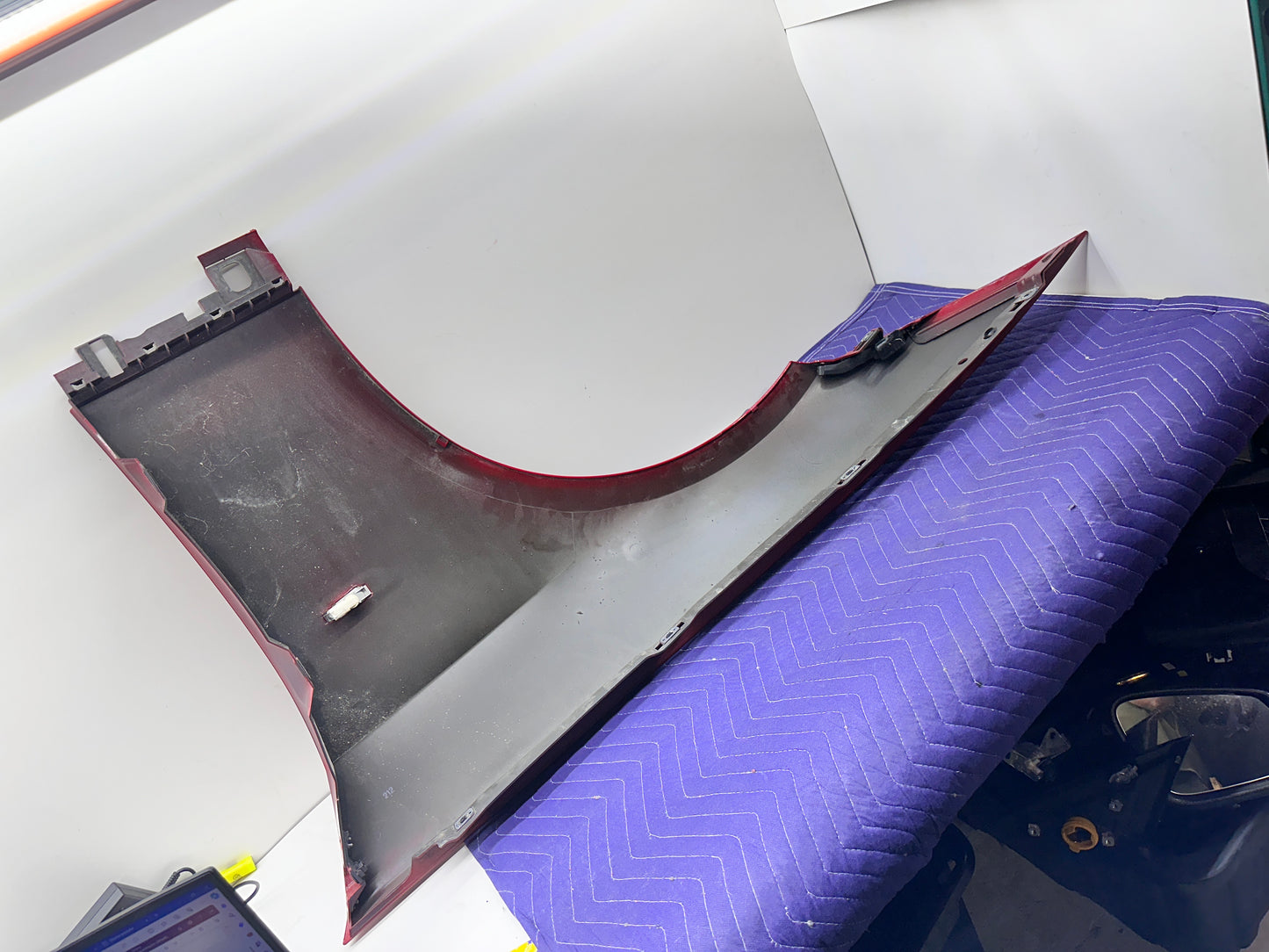 E93 E92 FRONT PASS FENDER SKU 55