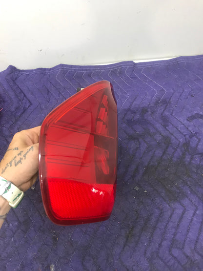 E90 DRIVER SIDE LEFT TAIL LIGHT LAMP 2009-2011 SKU 349