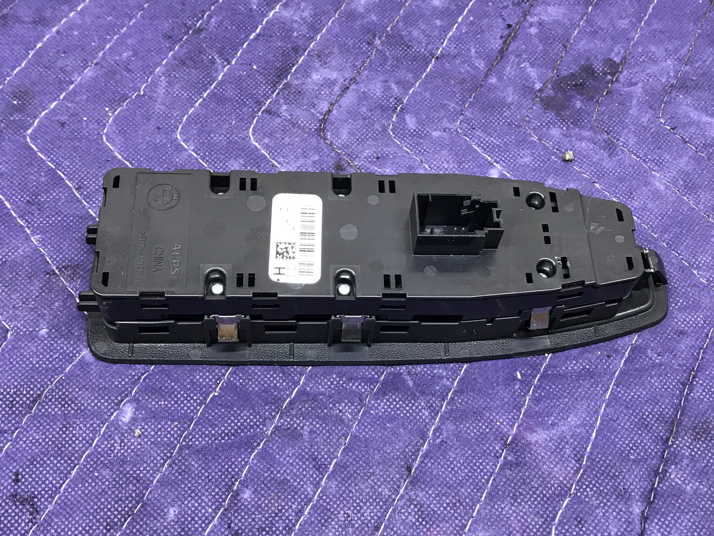 2013-2017 F33/F83 DRIVER SIDE LEFT FRONT DOOR POWER WINDOW CONTROL SWITCH PRE LCI  SKU 195