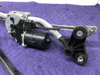 2001-2010 E6X WINDSHIELD WIPER TRANSMISSION LINKAGE W/ MOTOR SKU 200