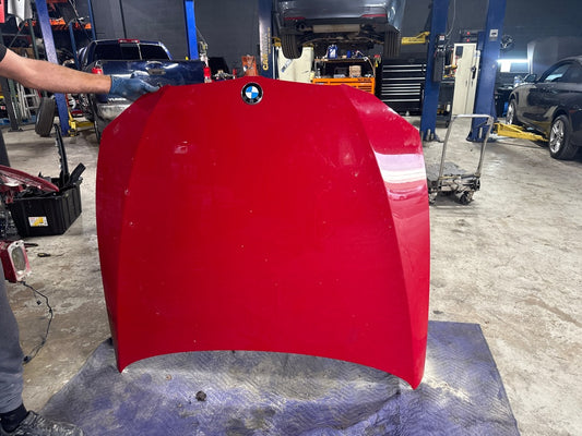 HOOD BMW E92 E93 328I OEM  SKU 38