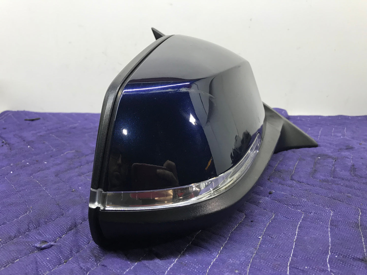 2013-2017 F36 RIGHT PASSENGER DOOR MIRROR W/ SURROUND VIEW & BLIND SPOT SKU 232