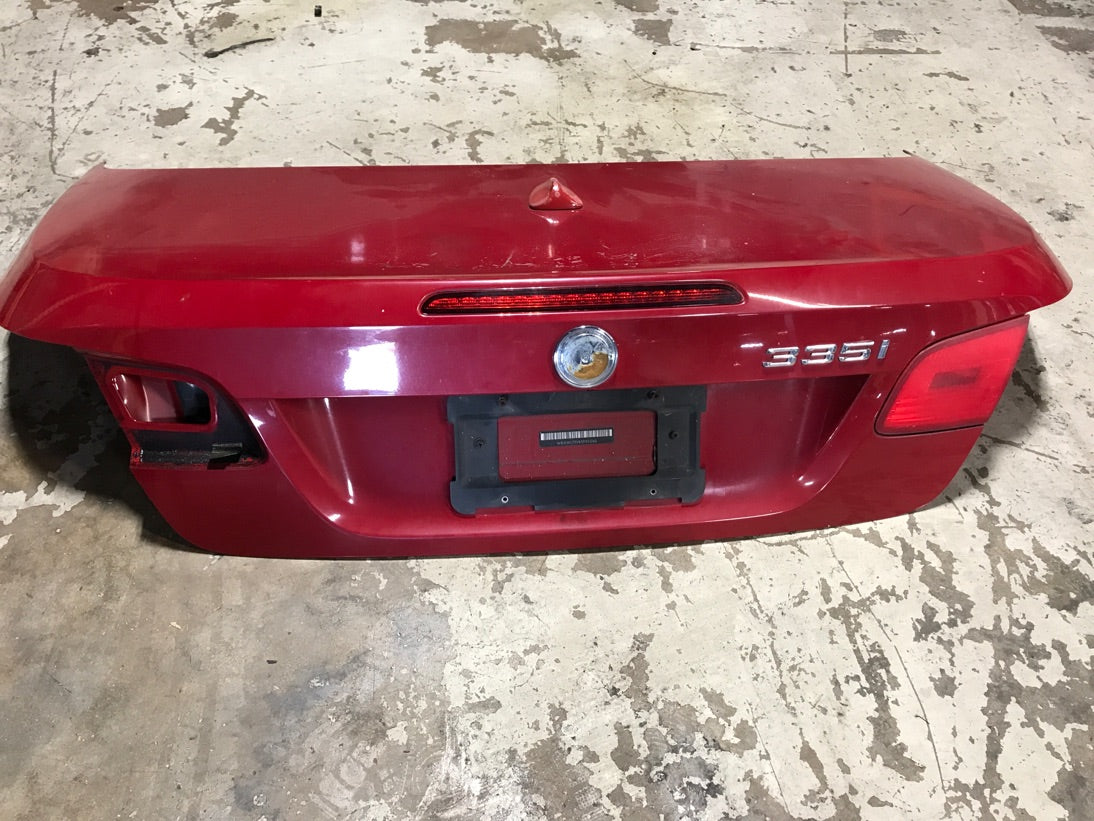 E93 TRUNK PRELCI SKU 303