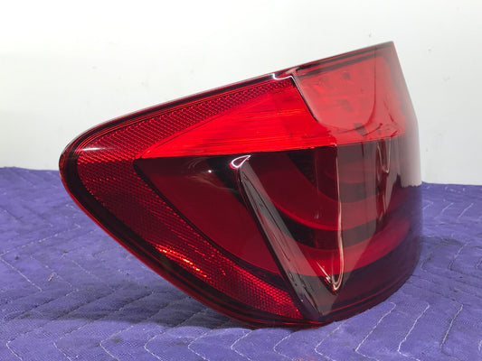 F10 REAR LEFT DRIVER SIDE OUTER TAILLIGHT OEM SKU 213