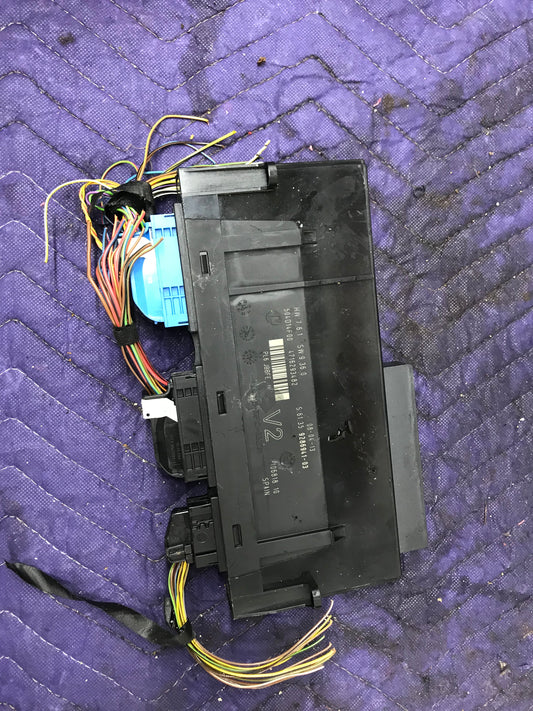 BMW 2013 550 BCM COMFORT MODULE  SKU 427