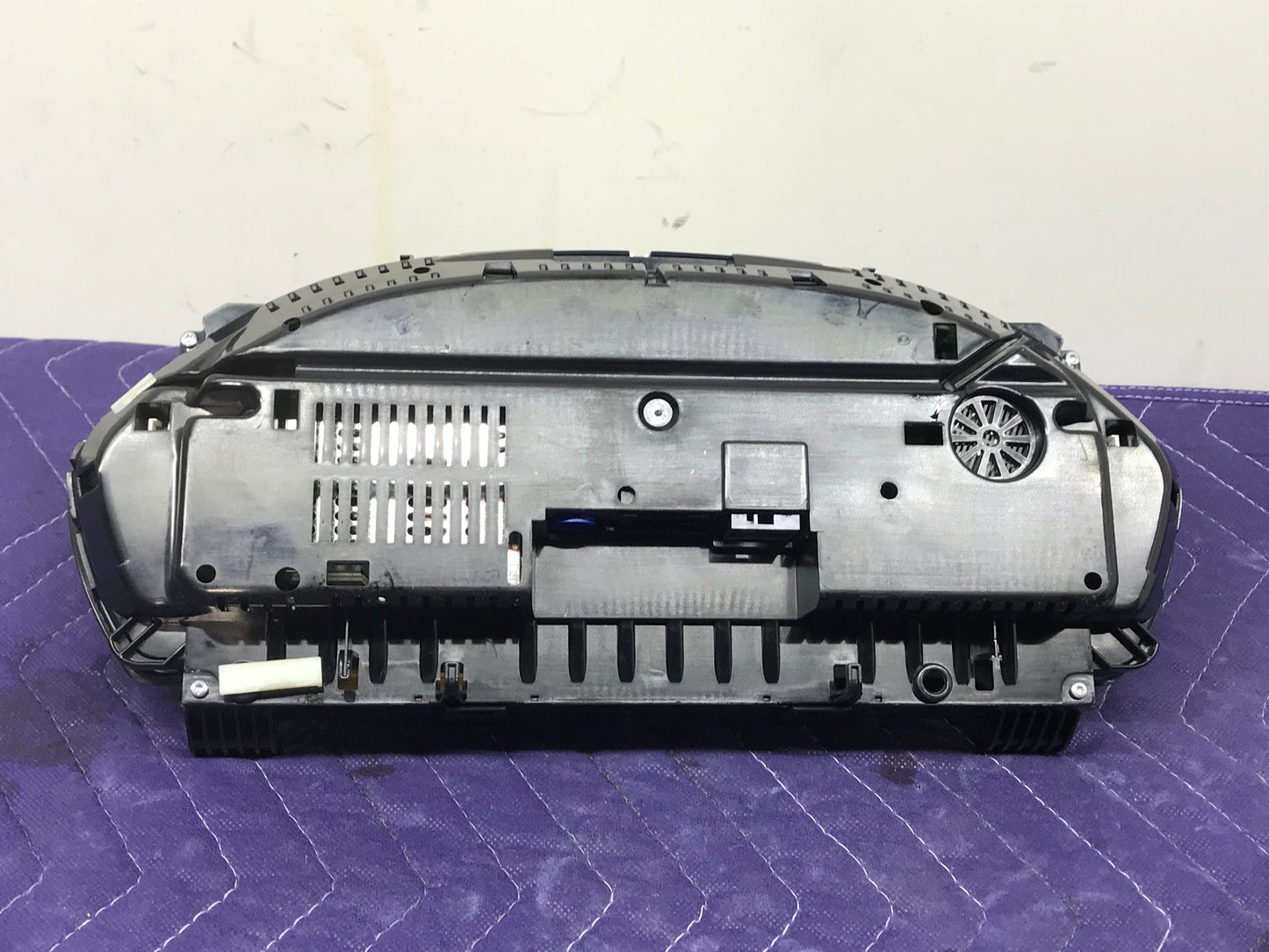 2011-2018 F3X INSTRUMENT CLUSTER SPEEDOMETER MPH VDO SKU 183