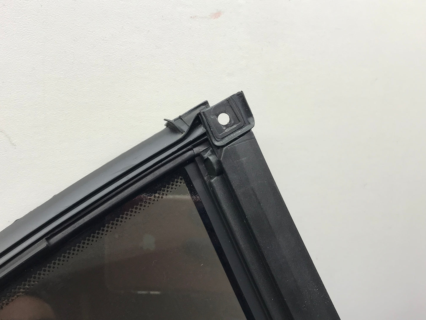 2009-2016 F10 REAR SIDE LEFT DOOR QUARTER WINDOW GLASS OEM SKU 131