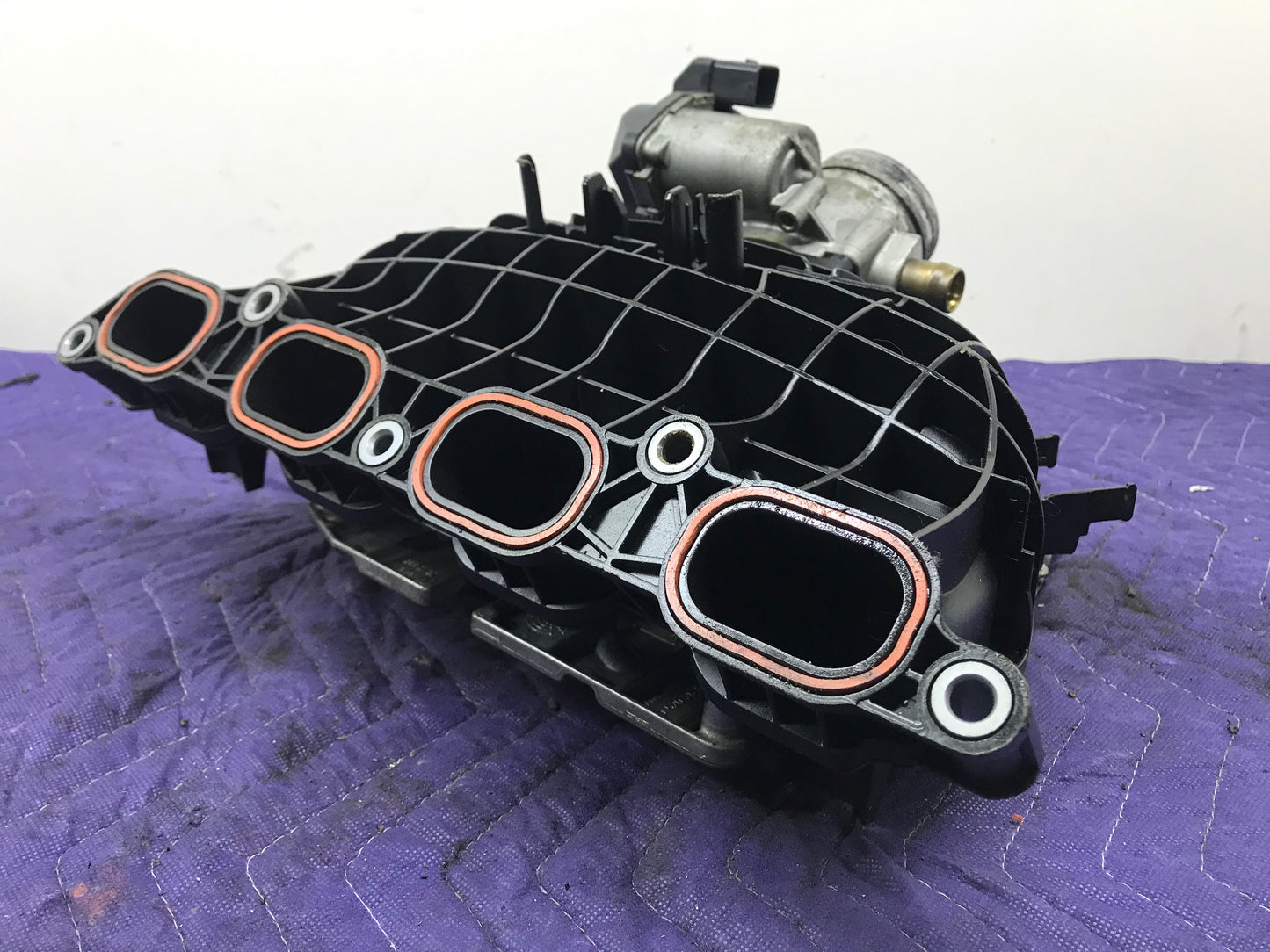 N20 ENGINE COMPLETE AIR INTAKE MANIFOLD  SKU 256