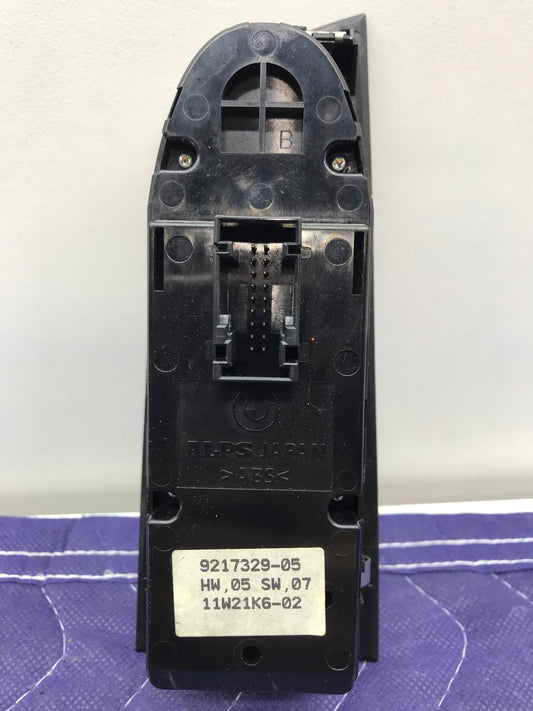 2004-2011 E90 LEFT DRIVER DOOR MASTER POWER WINDOW SWITCH SKU 105