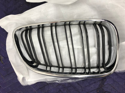 FRONT GRILL CHROME F22 F23 M235 2014-2021 OEM SKU 407