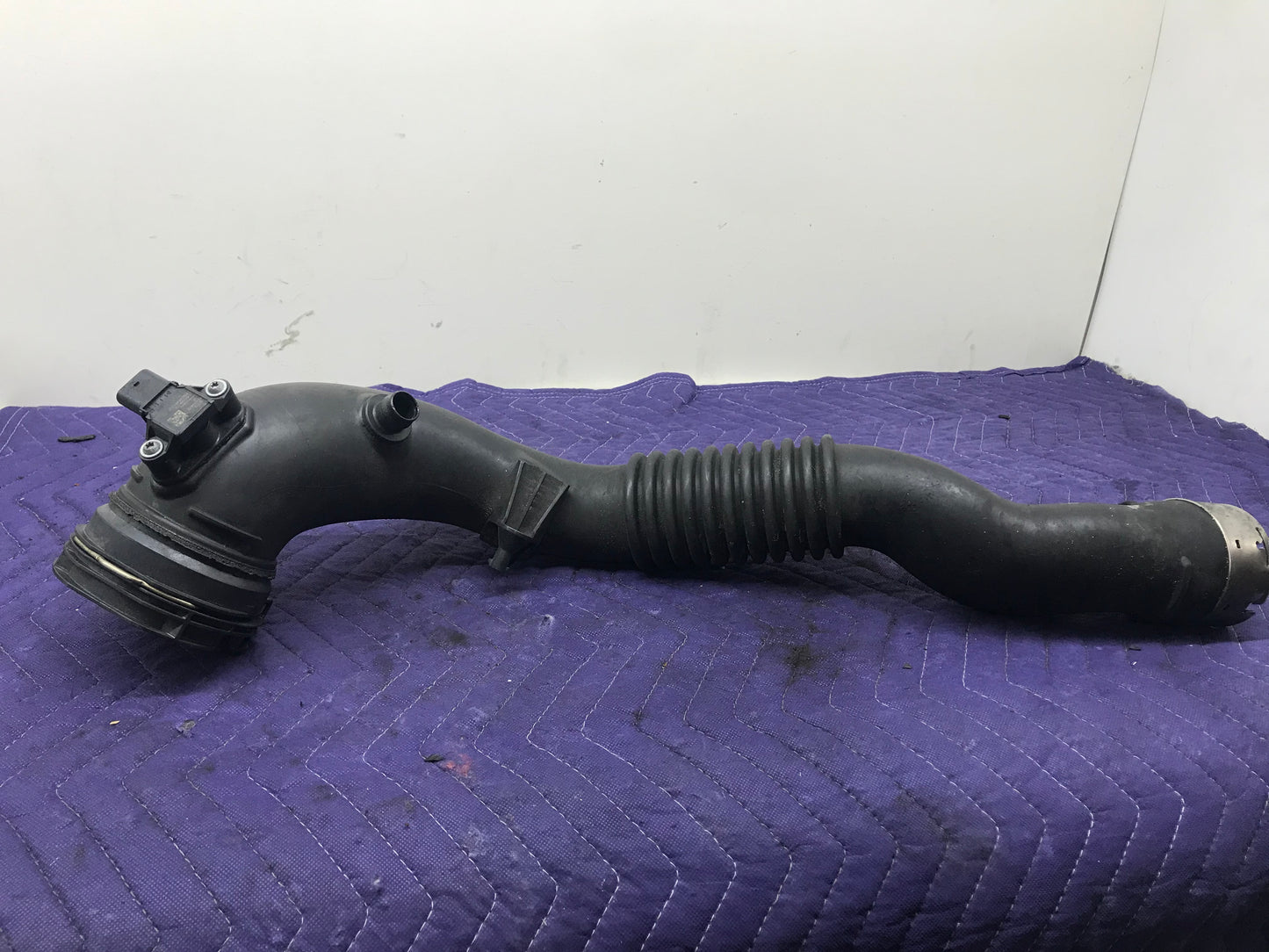 N55 AIR INDUCTION INTAKE CHARGE PIPE HOSE SKU 238