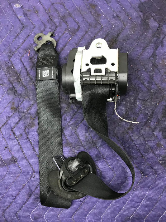 2011-2016 BMW 528I 535I 550I M5 (F10) LEFT FRONT SEATBELT RETRACTOR  SKU 470