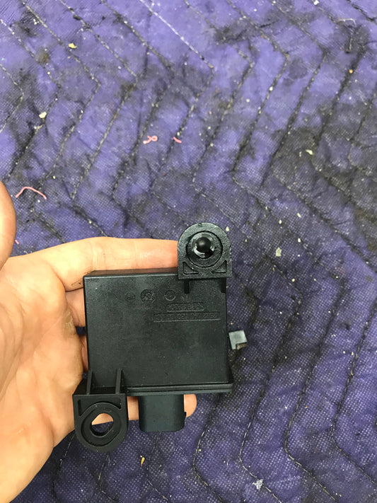 BMW E90 TIRE PRESSURE SENSOR TRANSMITTER OEM SKU 357