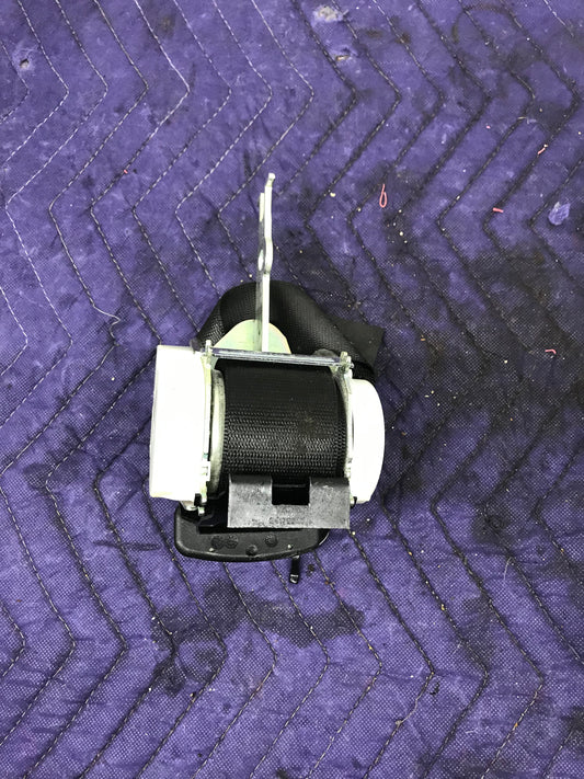 2011 - 2016 BMW 550I 535I 550 F10 REAR SEAT BELT RETRACTOR OEM  SKU 469