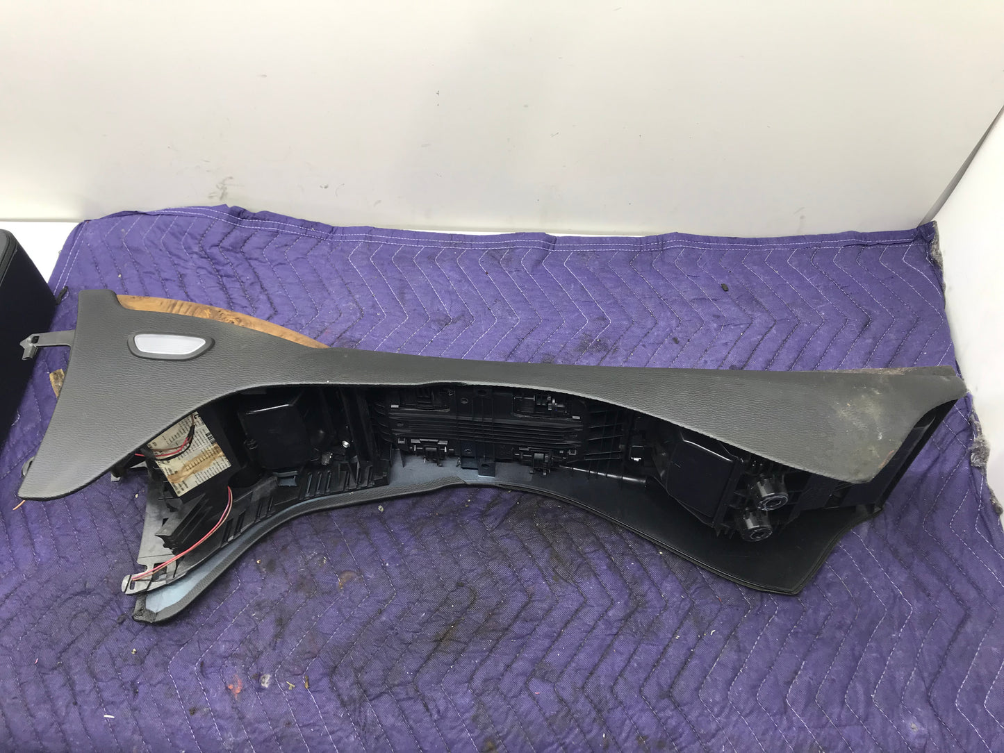 CENTER CONSOLE E92 E93  SKU 297