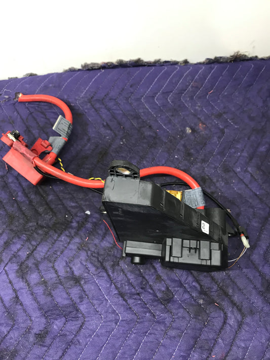 BMW E60 2006-2010 POWER FUSE BOX REAR FUSE BOX OEM  SKU 378