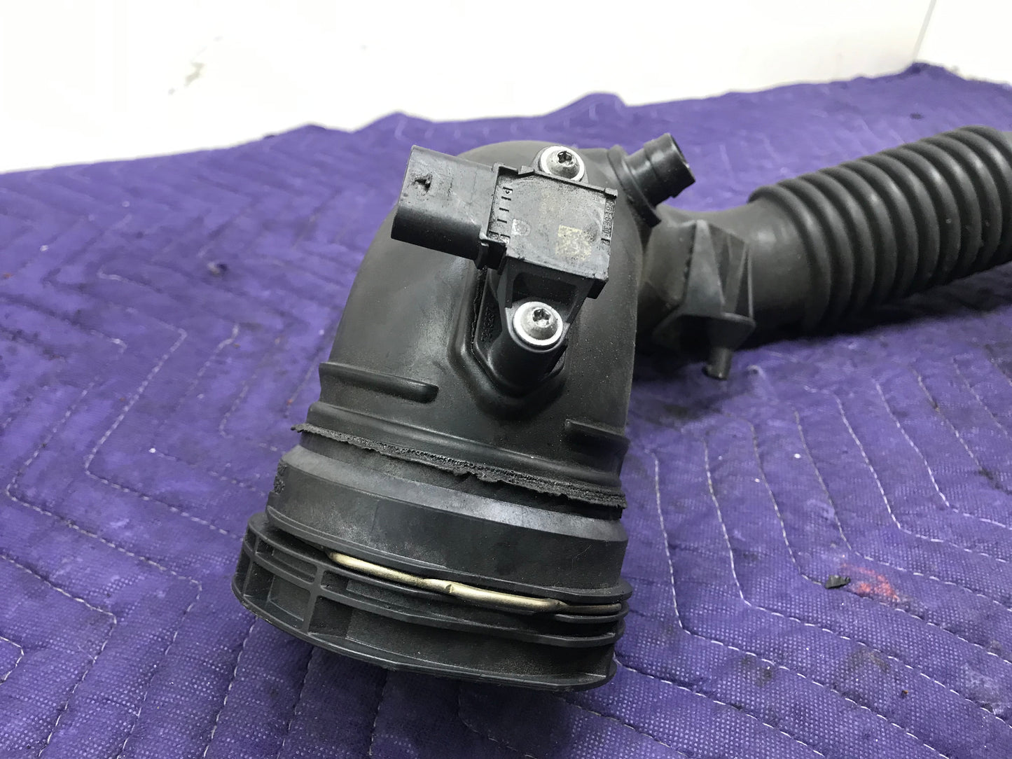 N55 AIR INDUCTION INTAKE CHARGE PIPE HOSE SKU 238