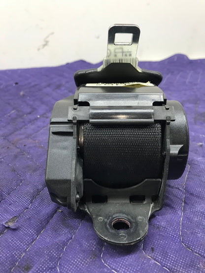 2011-2018 F30 REAR CENTER MIDDLE SIDE SEAT SEATBELT  SKU 247