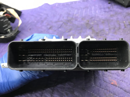 E9X SET DME/ECM W/ CAS UNIT KEY AND IGNITION SKU 267