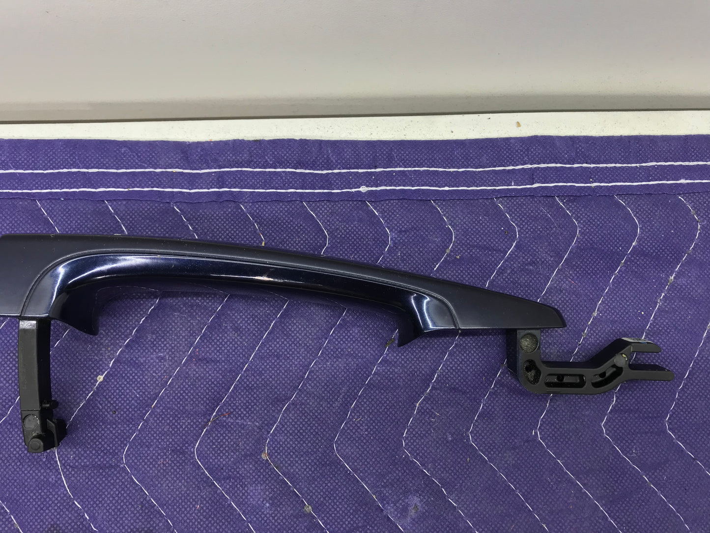 2013-2017 F3X REAR LEFT SIDE EXTERIOR DOOR HANDLE IMPERIALBLAU OEM PRE LCI SKU 81