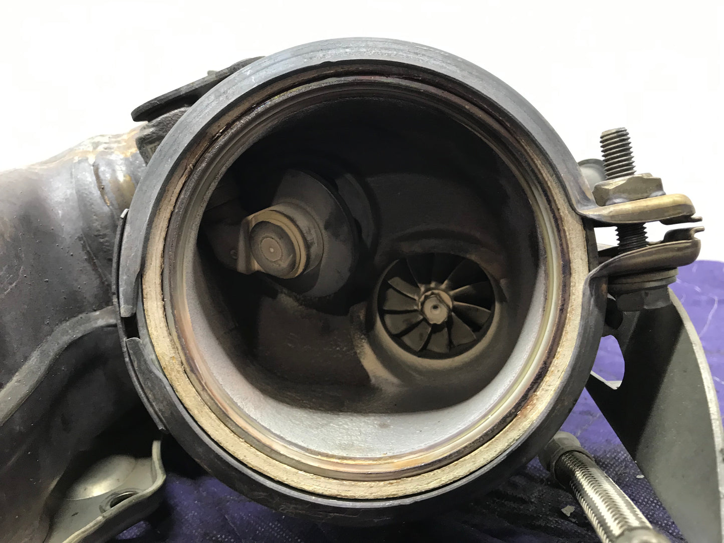 N20/N26 ENGINE TURBO TURBOCHARGER W/MANIFOLD  SKU 258
